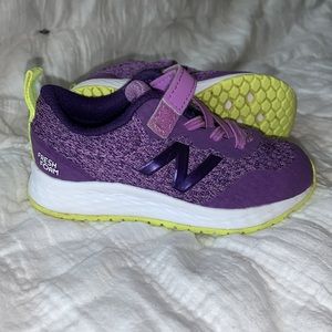 Toddler New Balance sneakers size 6